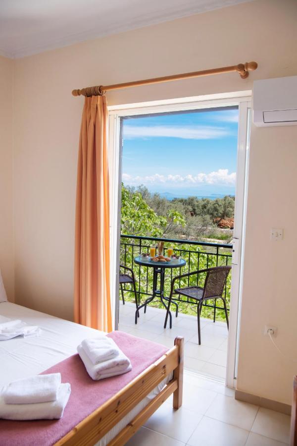 Tsoukaládhes Amarandos Studios With Swimming Pool By Imagine Lefkada المظهر الخارجي الصورة